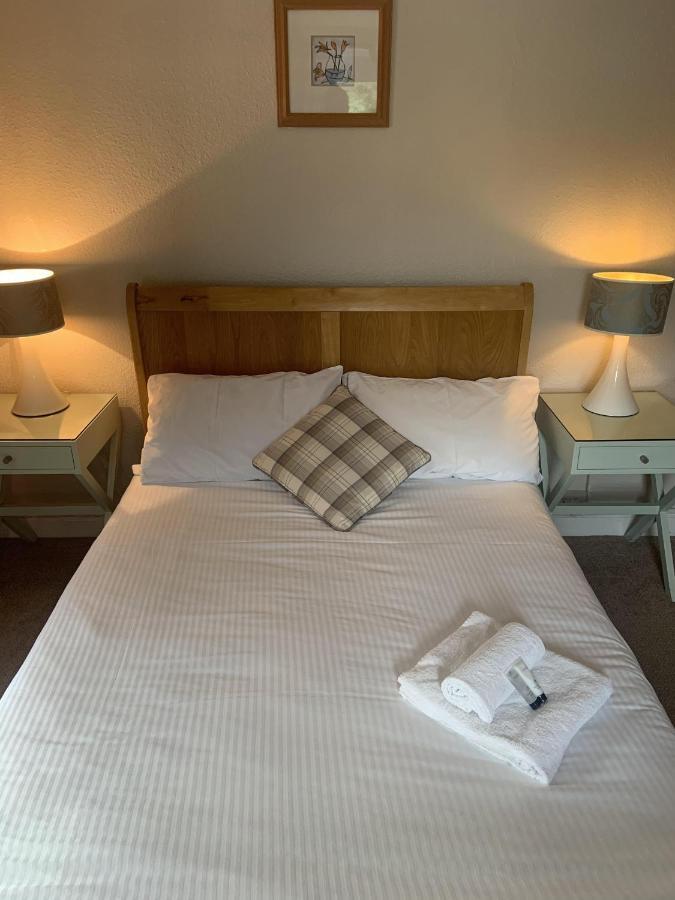 The Halfway House Pub And Kitchen Bed & Breakfast Saint Germans Exterior foto
